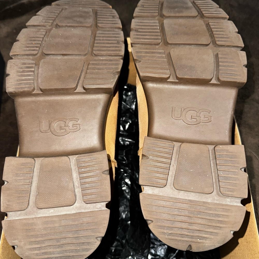 UGG Men's Skyview Brown Suede Chelsea Boots - Picture 3 of 7
